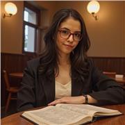 Sou experiente em redação do ENEM e posso te ajudar a melhorar sua nota